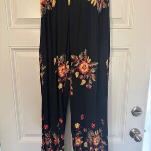 Beautiful unique black pants with embroidered flowers